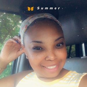 Meet your Posher, Dominque